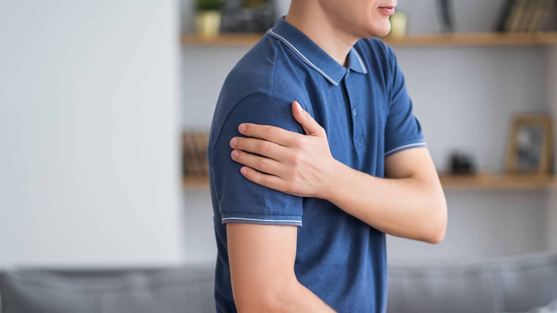 Unlock Your Shoulder: Say Goodbye to Frozen Shoulder Pain!