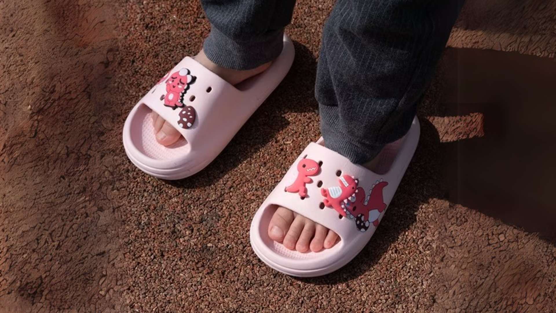 Singaporean Parents, Read This Before Buying Another Pair of Sandals Or Flip Flops!