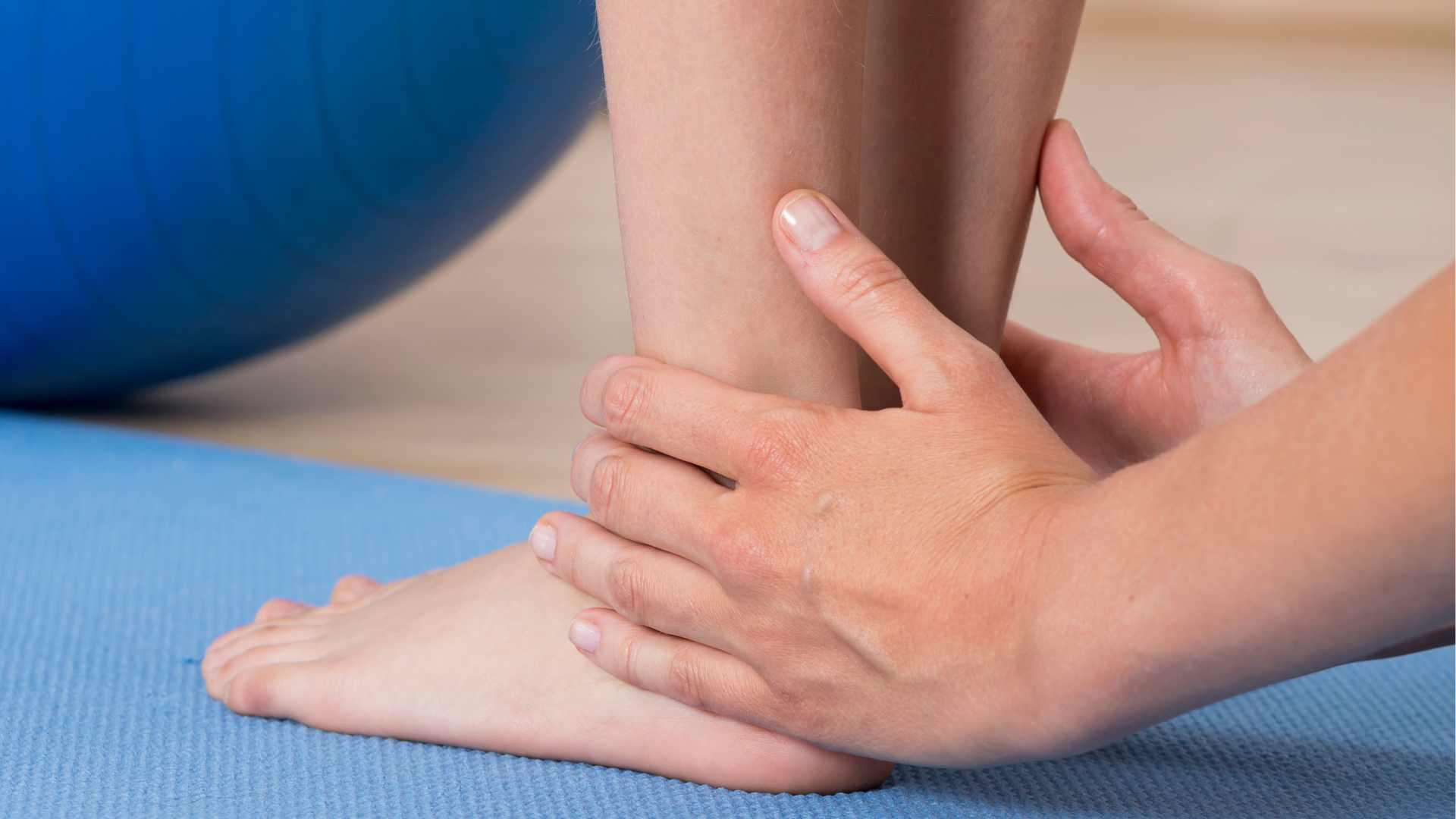 Flat Feet Treatment in Singapore: Best Shoes, Exercises, and Custom Insoles 扁平足