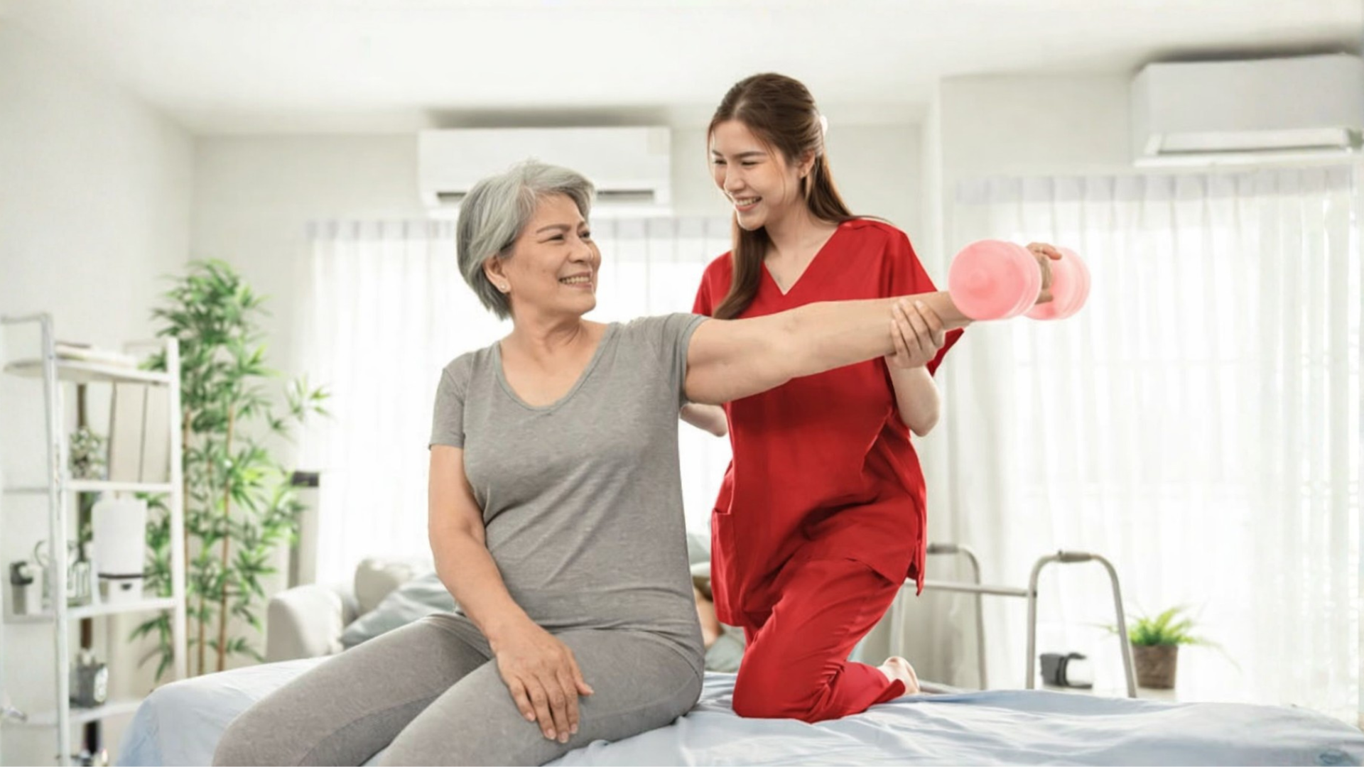 Physiotherapy at Home for Seniors: What to Expect