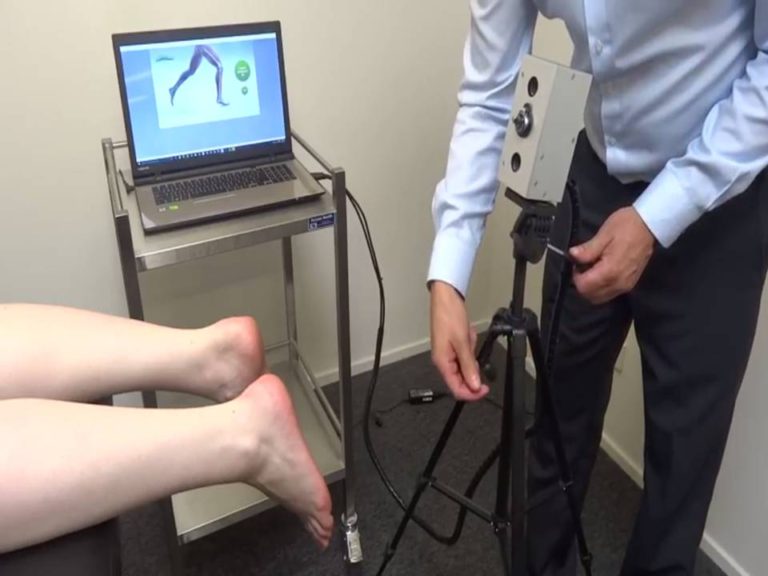 Custom Insoles - Podiatrist 3D Scanning - The Sole Clinic